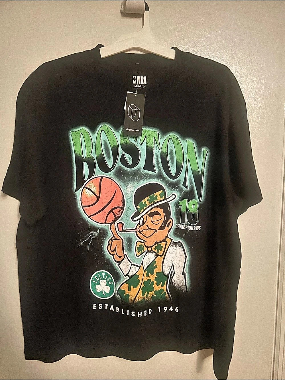 NBA Boston Celtics NBA T-Shirt Graphic T-Shirt Size Large NWT